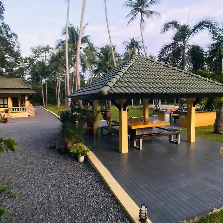 Marilyns Residential Resort Maret Exterior photo